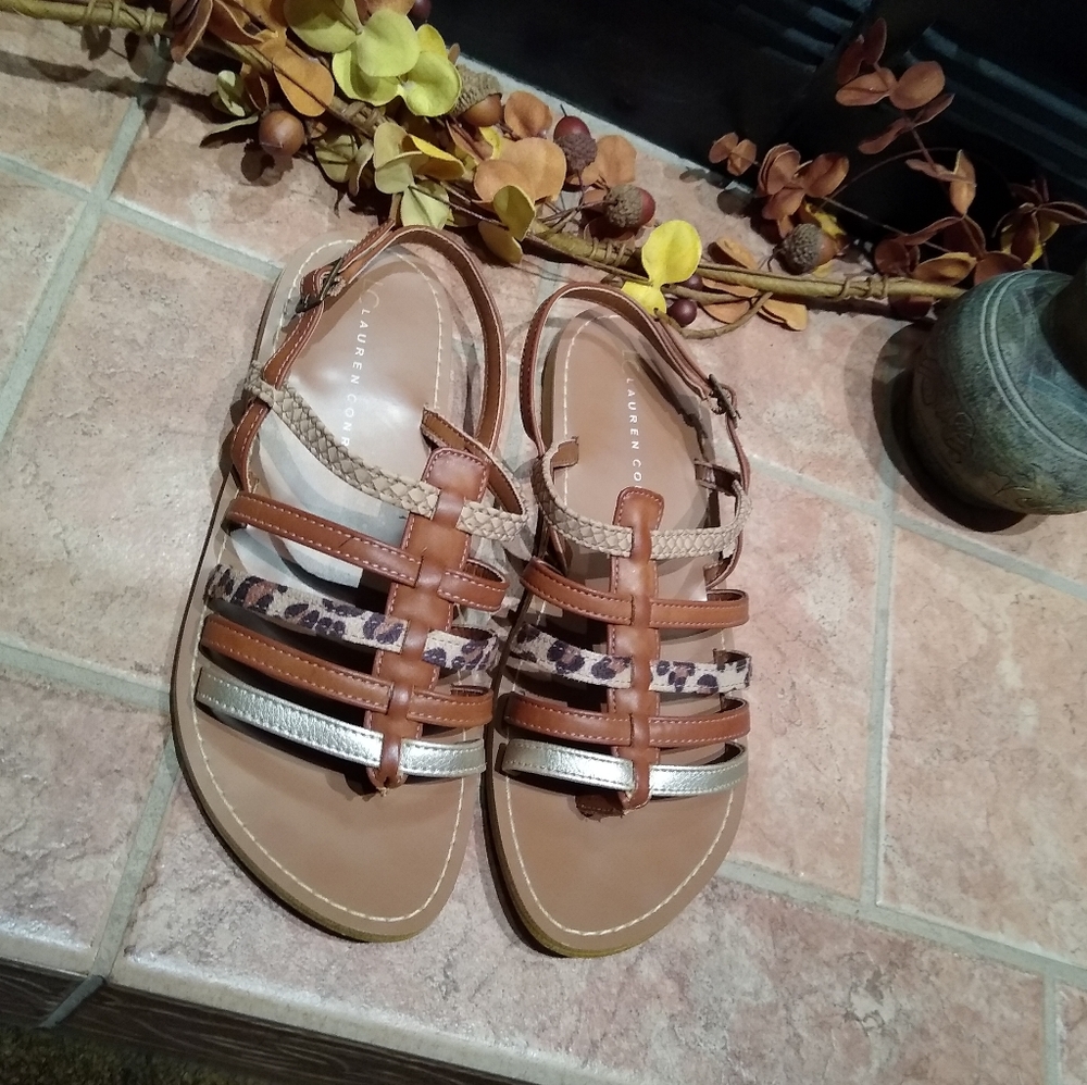 Lauren Conrad tan/multi sandals size 8
